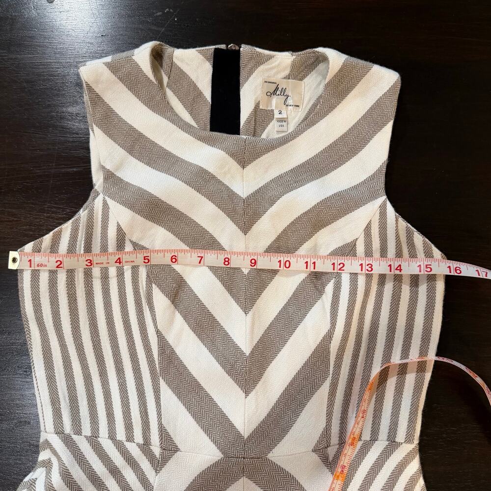 Milly of NY Sheath Dress Beige and White Sz 2 Minimalist Luxury Euro Vacation - Picture 8 of 10